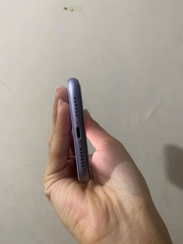 Iphone 11 JV 128 GB WATER PACK 5