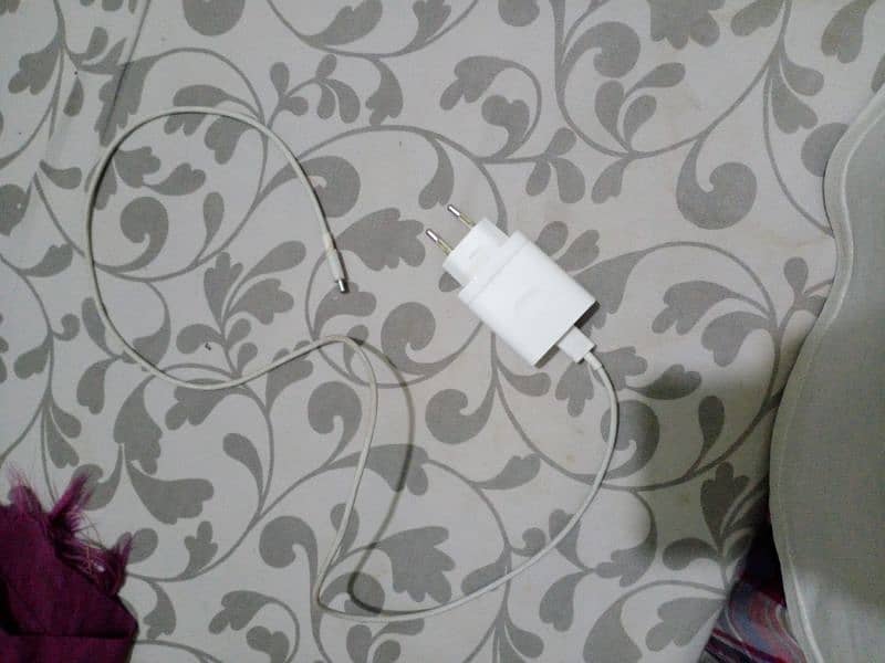 realme C51 charger for sale in 10 condition 33W fast charger 0