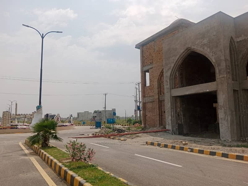 5 Marla Double Road Plot Available In Mardan Enclave 2