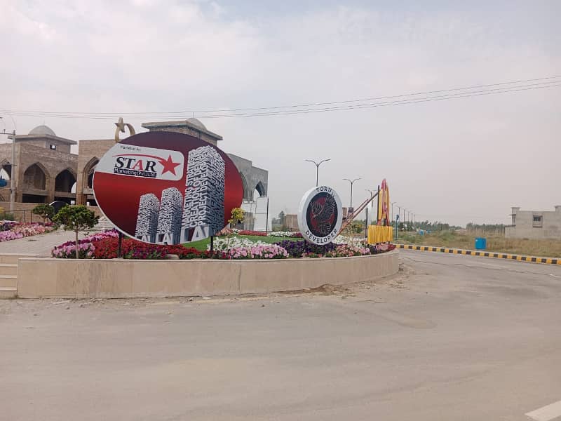 5 Marla Double Road Plot Available In Mardan Enclave 15