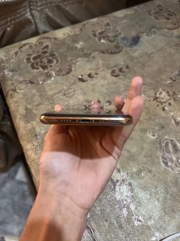 Iphone xs max 5