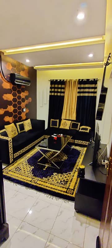 1 Bedroom VIP Full furnish flat per day available in Bahria town Lahore 6