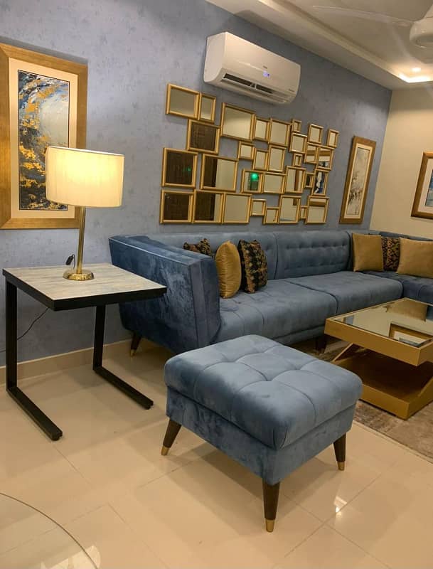 1 Bedroom VIP Full furnish flat per day available in Bahria town Lahore 1