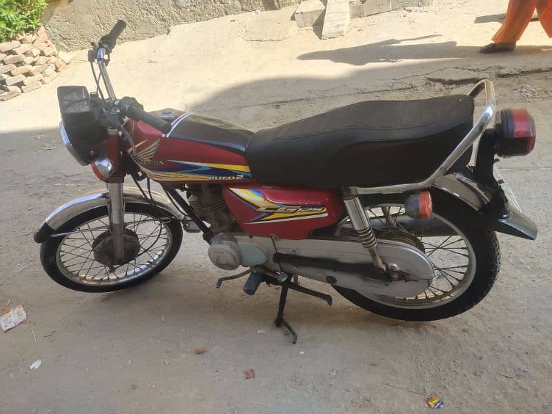 Honda 125 19model urgent sell came ki awaz ha Baki thk ha Honda 6