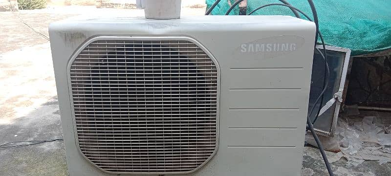 Ac for sale humry ghr 2 h is Liye ik sale krna h 5