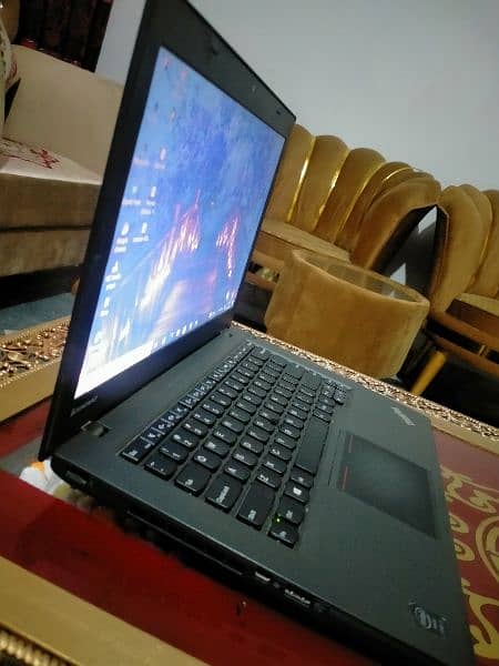 Laptop For Sale i. 5 4th generation 4 ram 226 SSD 1