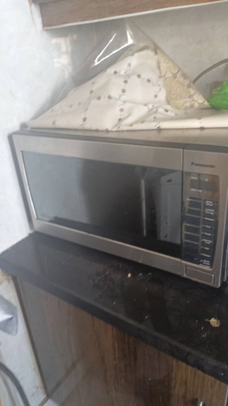 microwave oven 1