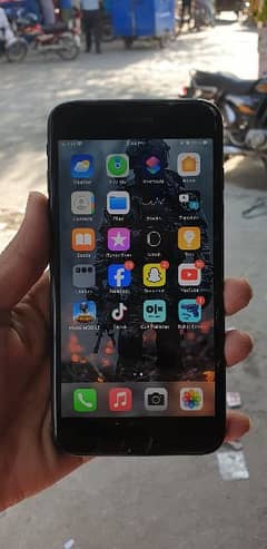 I phone 7 plus 10 by 10 32gb rom 84 halht 0