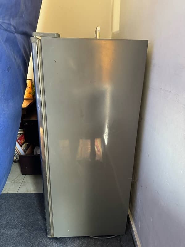 dawlence fridge perfect cooling in good condition 2