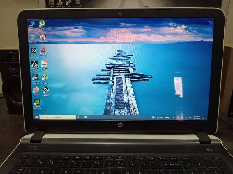 HP Pavilion budget gaming laptop i7 5th generation nvidia graphics 5