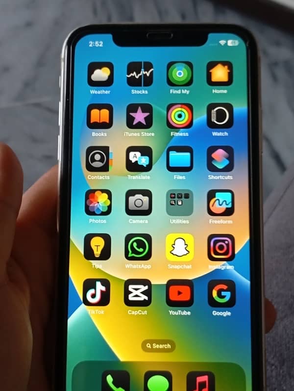 IPhone 11 white 6