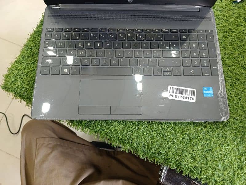 HP LATEST 11th Generation laptop . . (16/256 ssd) 1