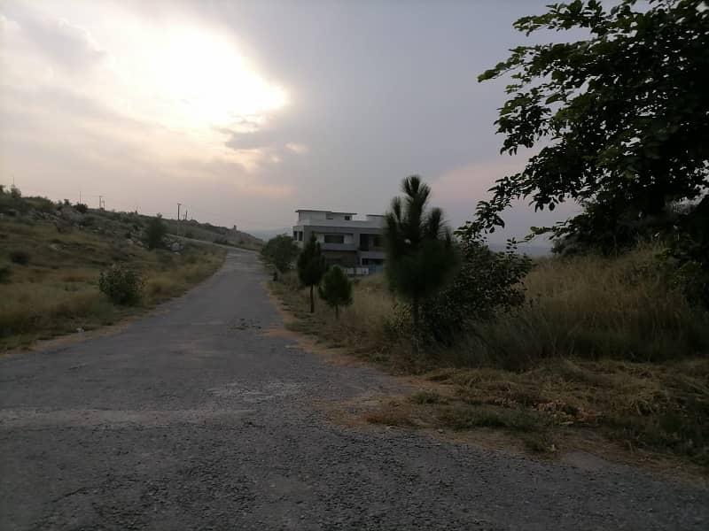 1 Kanal Residential Plot Available. For Sale In ECHS D-18 Block D Islamabad. 4