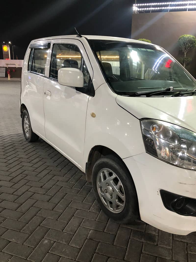 Suzuki Wagon R 2019 1