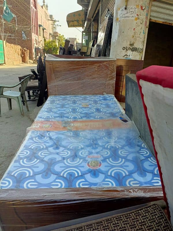 Single bed with mattress 03204428978 0