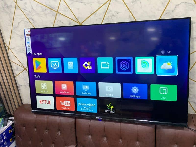 Brand new 55" Andriod smart Samsung led tv 1