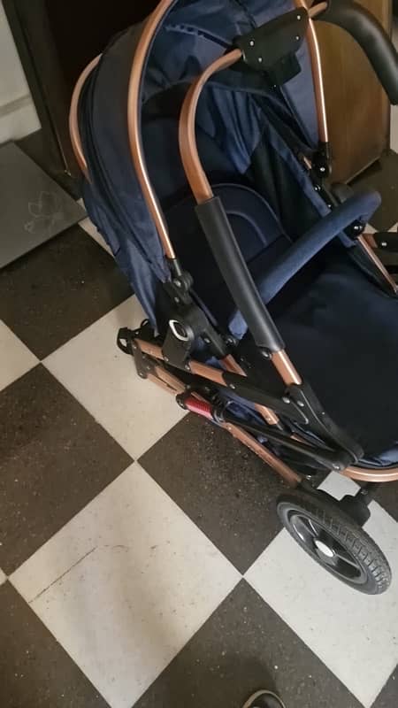 baby large pram 1