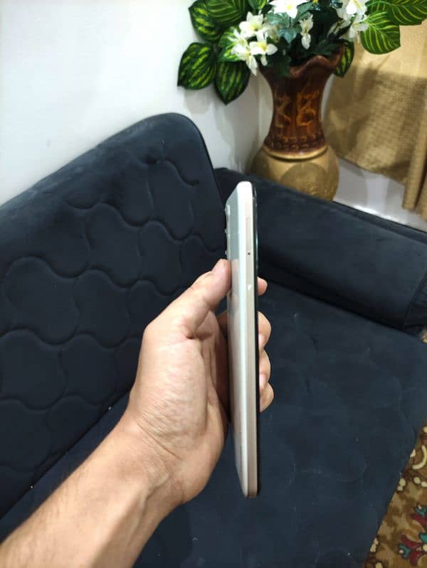 Tecno Camon 18T - One hand used 9/10 condition. 3