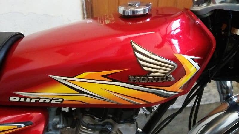 Honda 125=2021 modal bio matic majood hai 1