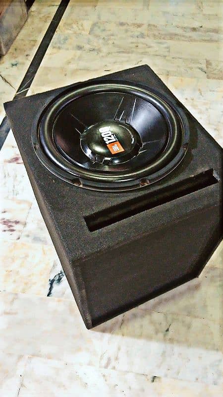 Jbl Subwoofer 1200 waat with box new with box pack 0