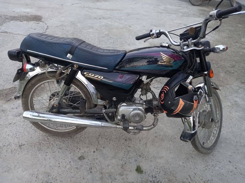 HONDA CD 70. . . MODEL.  2003 1