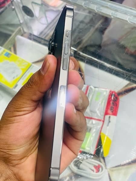 i phone 12 pro max 256 gb 4