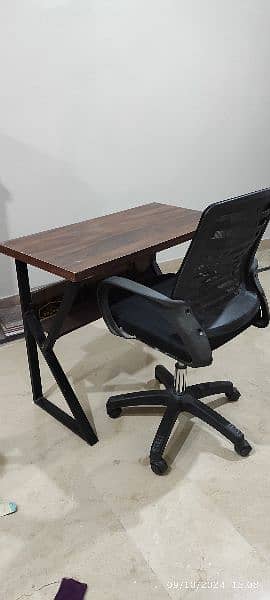 Computer Table with Rolling chair for sale 2