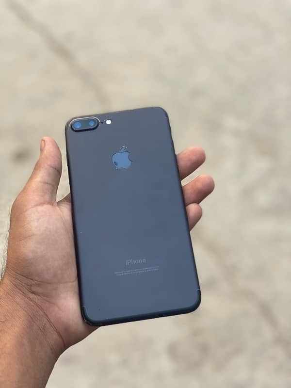 IPhone 7+ 32gb 4