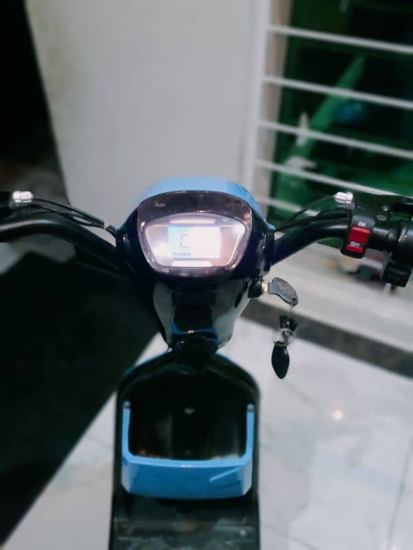 yj future Scooty for sale urgent 4