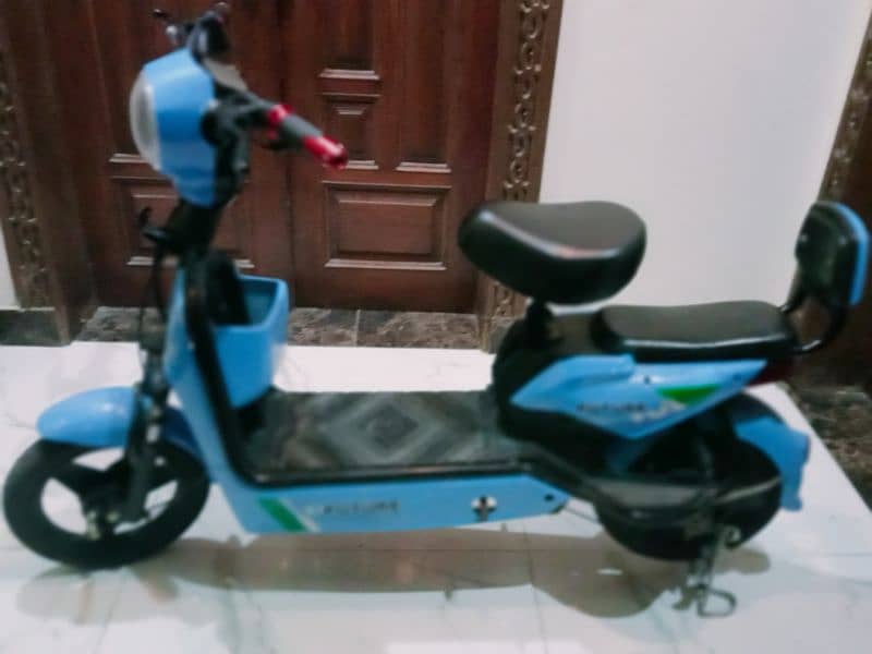 yj future Scooty for sale urgent 10