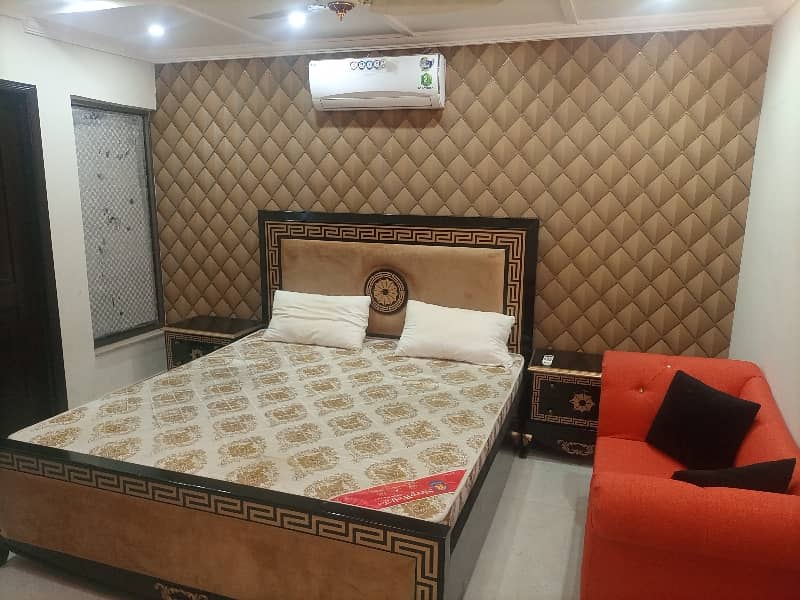 2 BEDROOMS FULLY LUXURY FURNISH IDEAL LOCATION EXCELLENT FLAT FOR RENT IN BAHRIA TOWN LAHORE 6