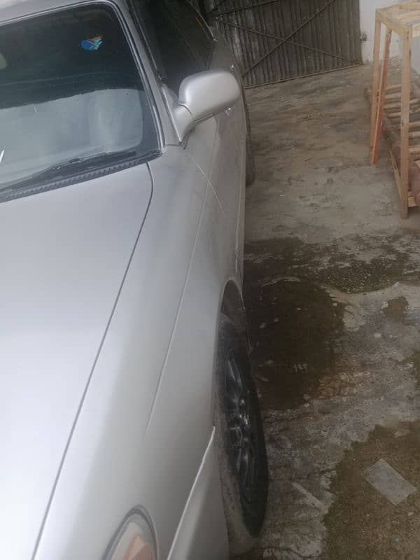 Toyota Corolla XE 2001 0