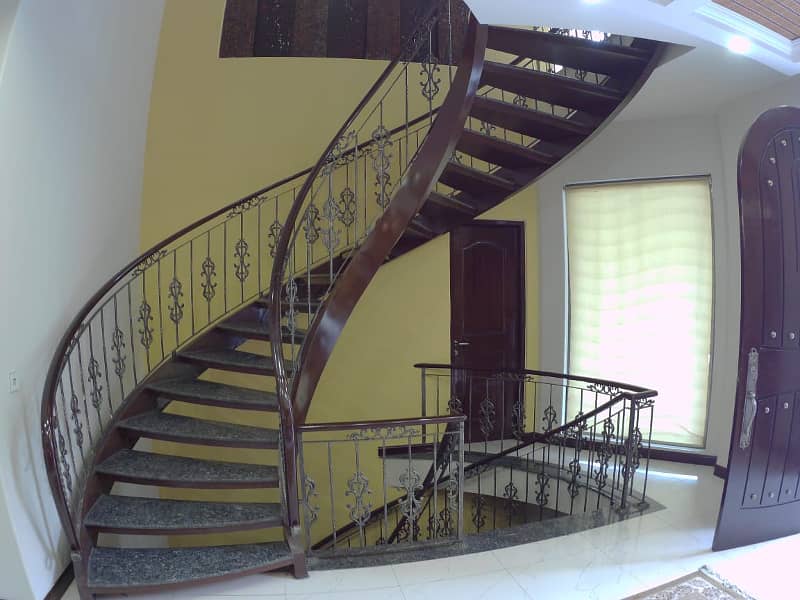 1 Kanal Slightly Used Unique Modren Design House For Sale At Prime Location In DHA PHASE 5 Lahore 12