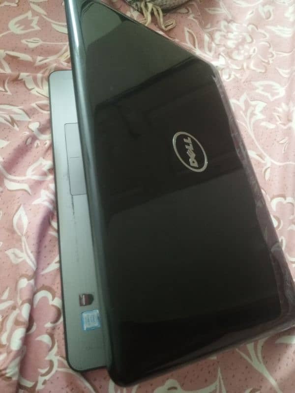 Dell Inspiron i7 7th gen 4gb Graphics card 1