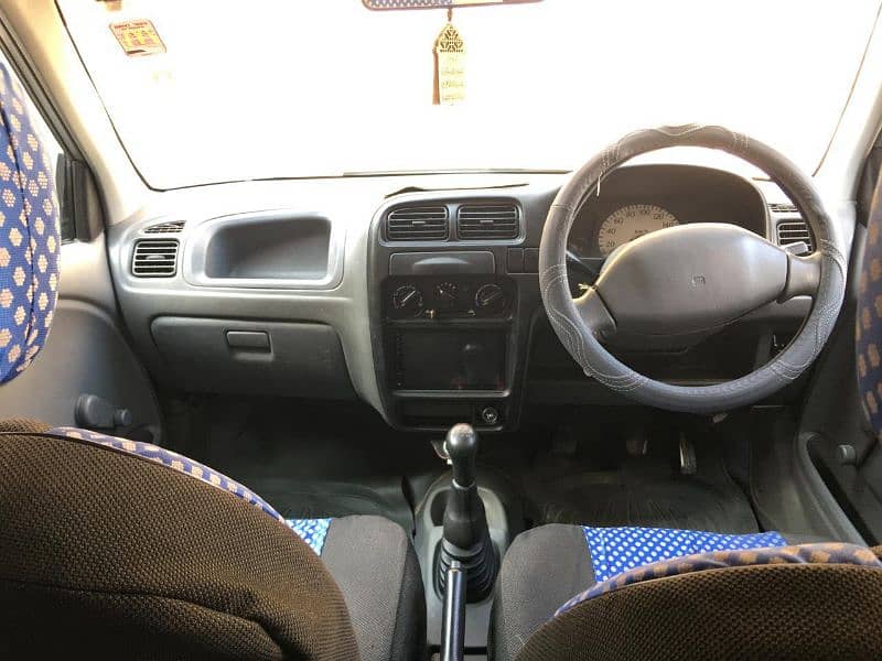 Suzuki Alto 2011 geniuon condition 5