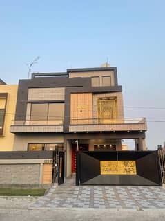 Affordable 10 Marla Brand new House For sale in C block For Sale