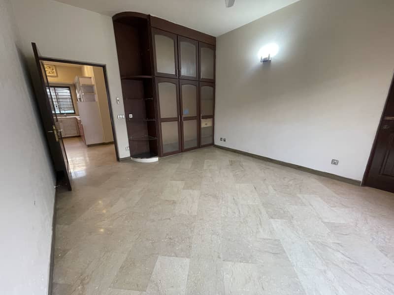 1 Kanal House For Sale 8