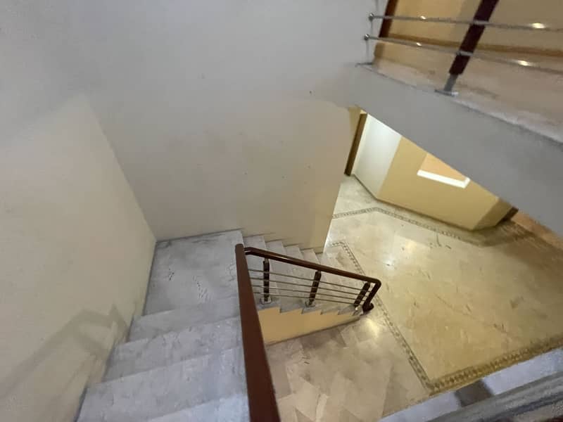 2 Kanal House For Sale 40