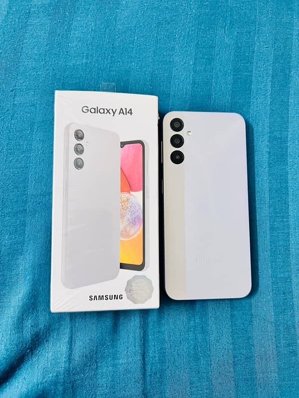 Samsung A14    6 GB / 128GB 3