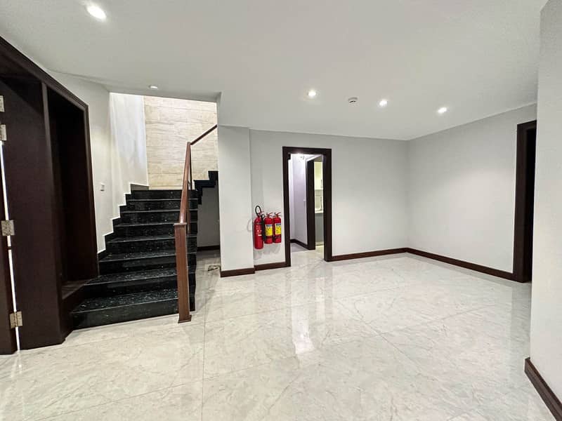 1 Kanal House For Sale Full Basement With Swimming Pool 9