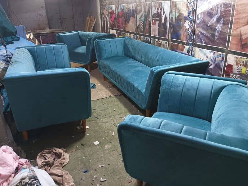 7 seater sofa set bht hi kam arsa used hein 10/10 condition 3