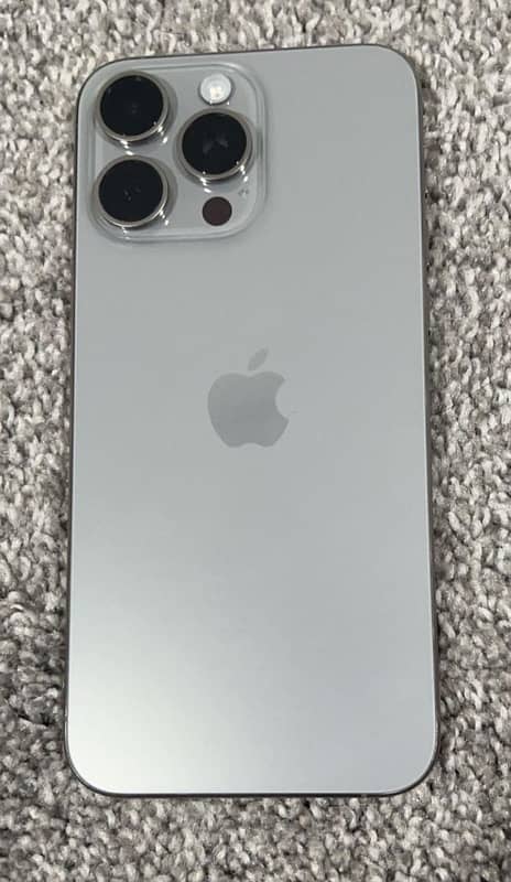 iPhone 15 Pro Max 256gb 10/10 1