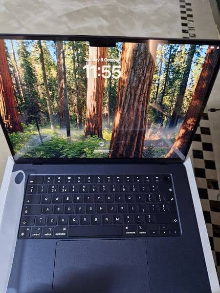 M3 Mackbook Air 8/256 15 inch 1