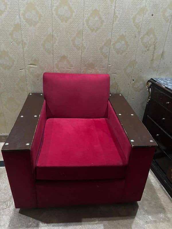 sofas set thohrey se used ha bilkul ok ha new look03249412393 1