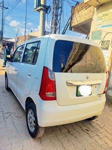 Suzuki Wagon R 2018 1