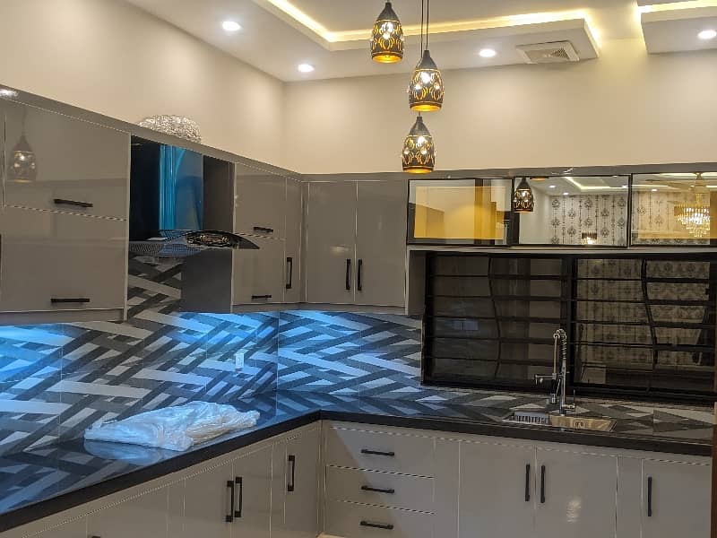 11 Marla brand new luxery ultra Modern stylish style double storey house available for sale in bahriatown lahore by fast property services with orignal pics its owner built 1