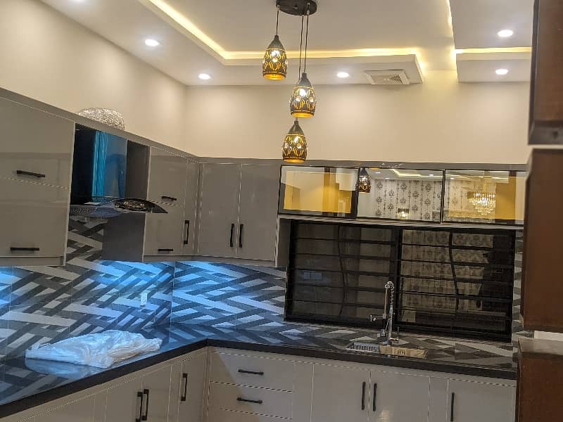 11 Marla brand new luxery ultra Modern stylish style double storey house available for sale in bahriatown lahore by fast property services with orignal pics its owner built 14