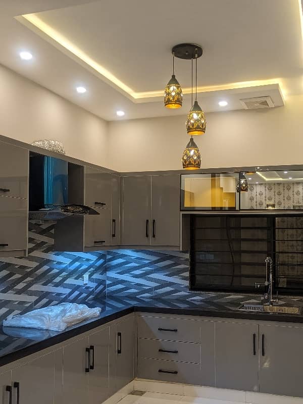 11 Marla brand new luxery ultra Modern stylish style double storey house available for sale in bahriatown lahore by fast property services with orignal pics its owner built 16