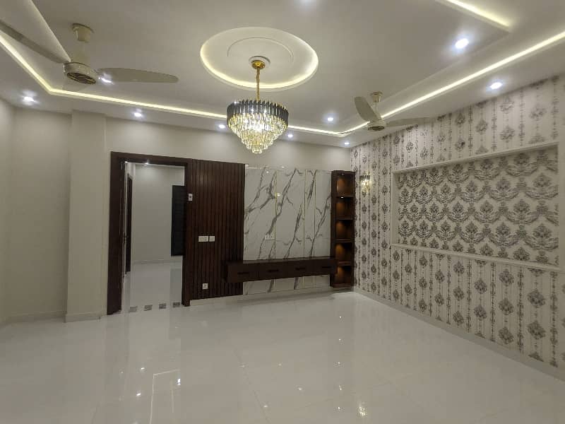 11 Marla brand new luxery ultra Modern stylish style double storey house available for sale in bahriatown lahore by fast property services with orignal pics its owner built 19