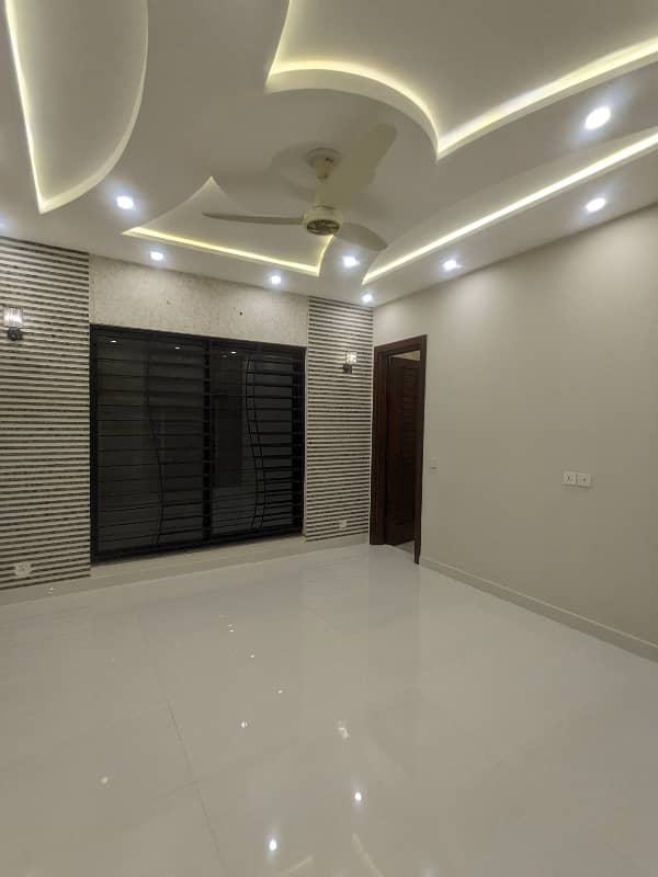 11 Marla brand new luxery ultra Modern stylish style double storey house available for sale in bahriatown lahore by fast property services with orignal pics its owner built 27